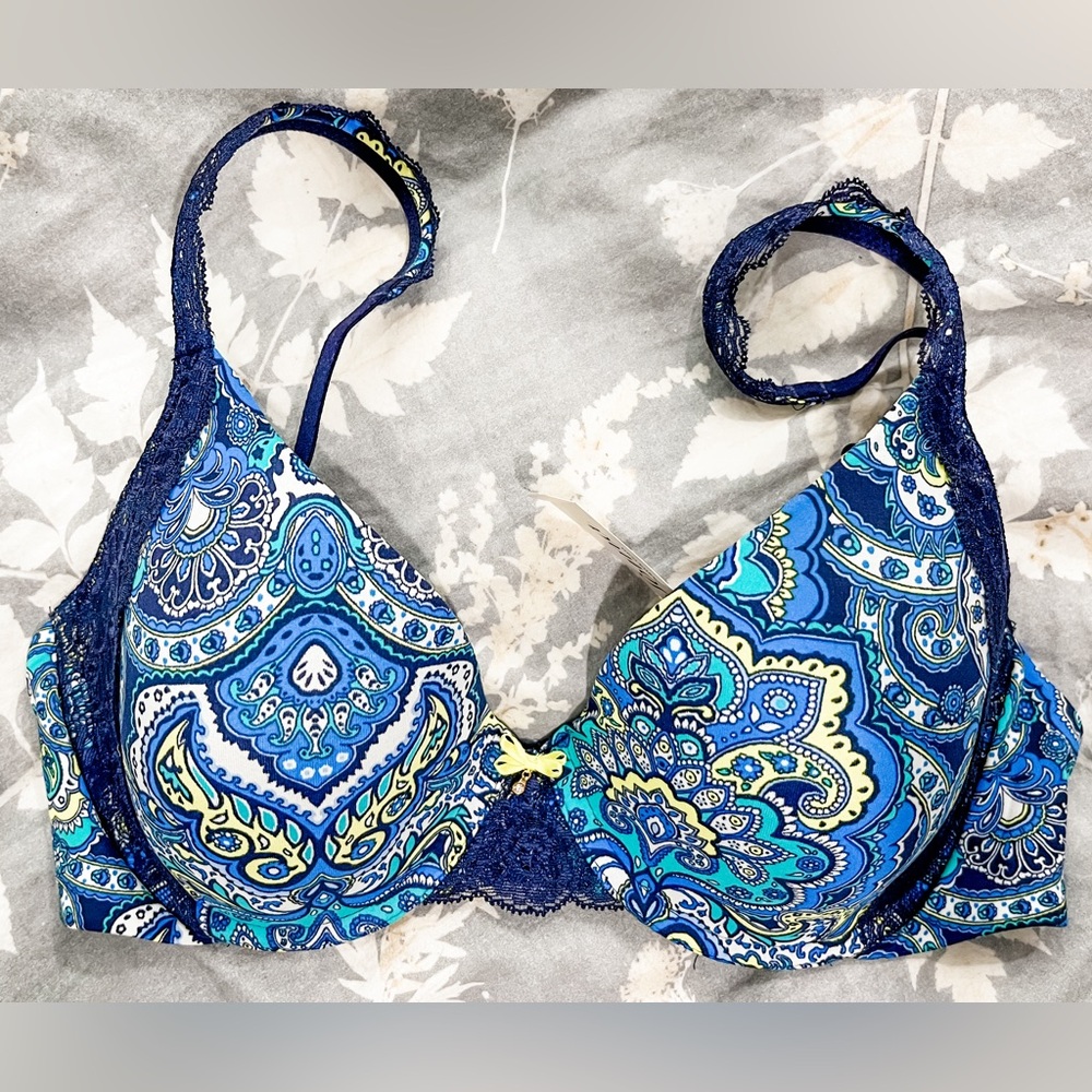 NWT. Soma Demi Lace Lined Underwire Bra w/ Paisley Print. 36C.